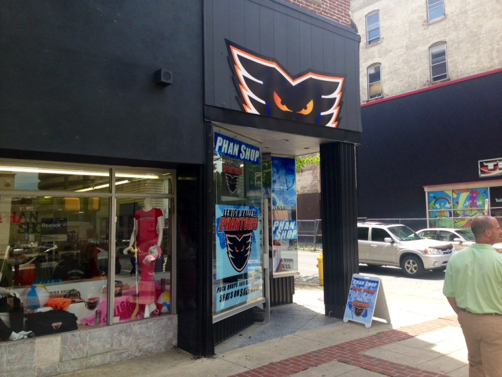 The Phantoms are coming! New storefront selling all your phantom gear. 