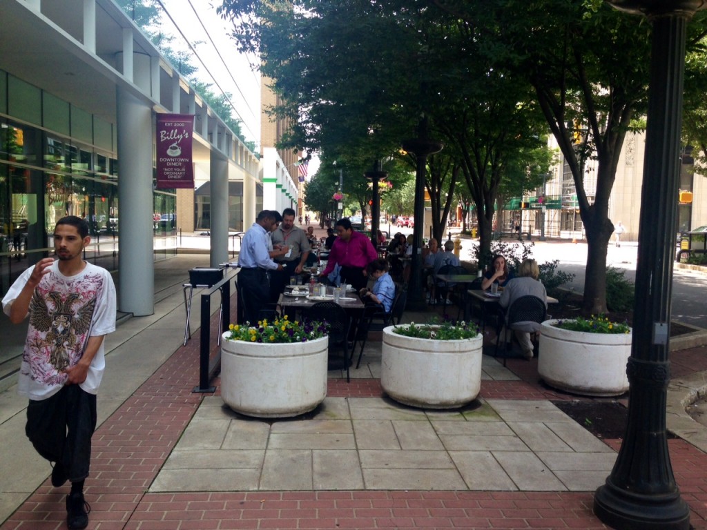 On my walk from 4th street to Billy's I passed 3 restaurants with packed fill with al fresco dining.